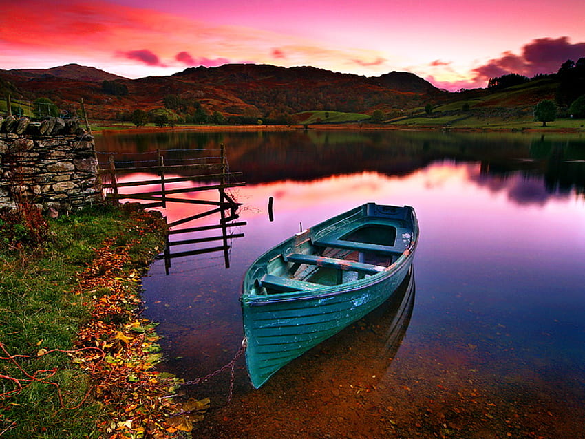 Boat in the river, river, boat, colorful, sundown, peaceful, beautiful, mountain, end of the day, clouds, nature, sky, water, calm, sunset HD wallpaper