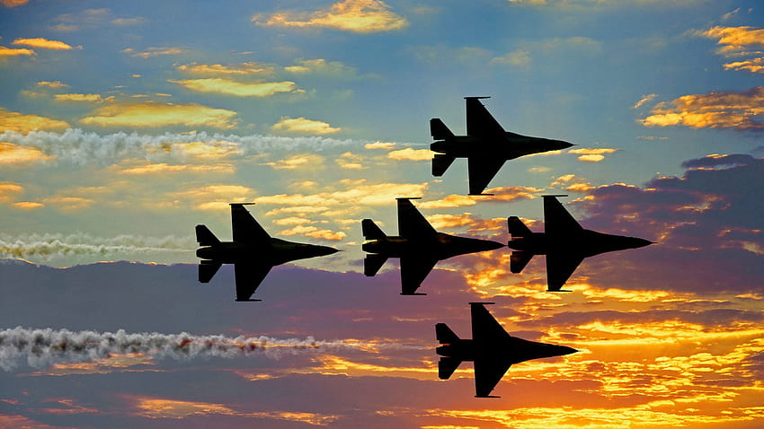 ABD Hava Kuvvetleri Thunderbirds Smyrna, Tennessee'deki Bir Hava Gösterisinde (© Jim Zuckerman Alamy) Bing Everyday 2017 05 21 HD duvar kağıdı