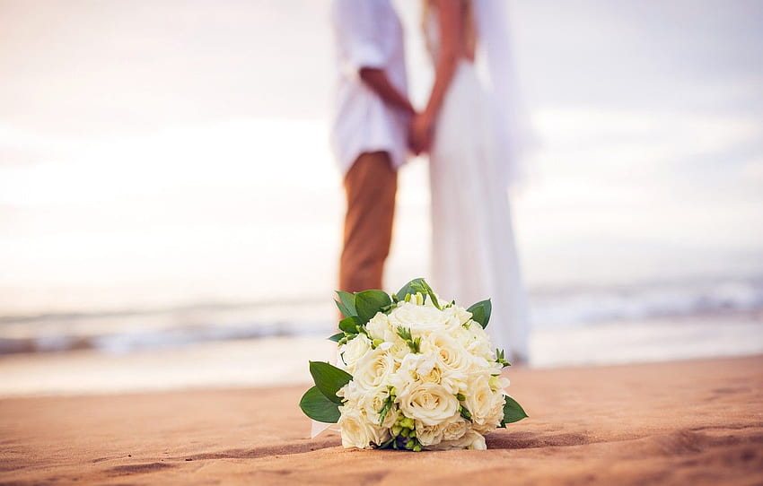 beach, sea, flowers, couple, bouquet, wedding, just married, bridal for , section настроения HD wallpaper