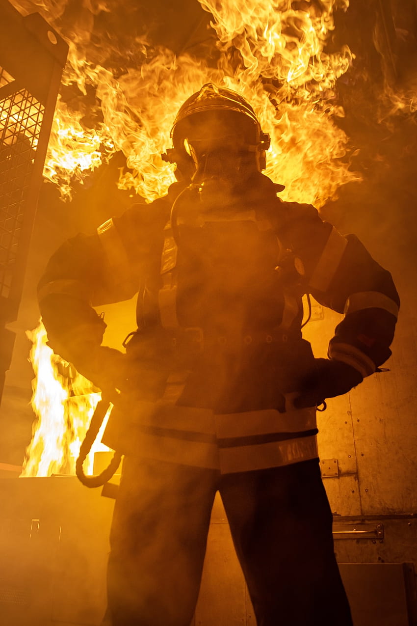 Feuerwehrmann, weiblicher Feuerwehrmann HD-Handy-Hintergrundbild