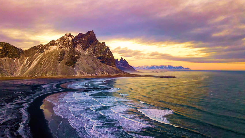 ヴェストラホルン山、アイスランド、空、岩、海、風景、雲、日没 高画質の壁紙