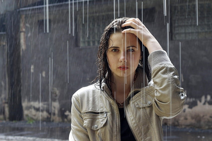 - In The Rain -, 濡れた髪, ブルネット, 革のジャケット, 悲しそうな顔, 女性, 雨 高画質の壁紙