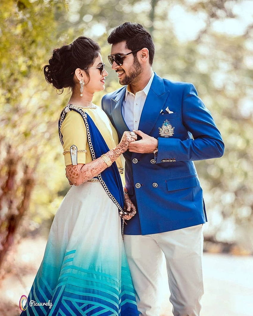 30+ Wedding poses and pre-wedding photography poses to check out before  facing the camera on your big day! | Wedding Photography | Wedding Blog