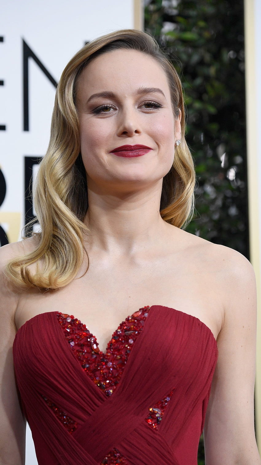 Brie Larson, eroina di Hollywood Sfondo del telefono HD