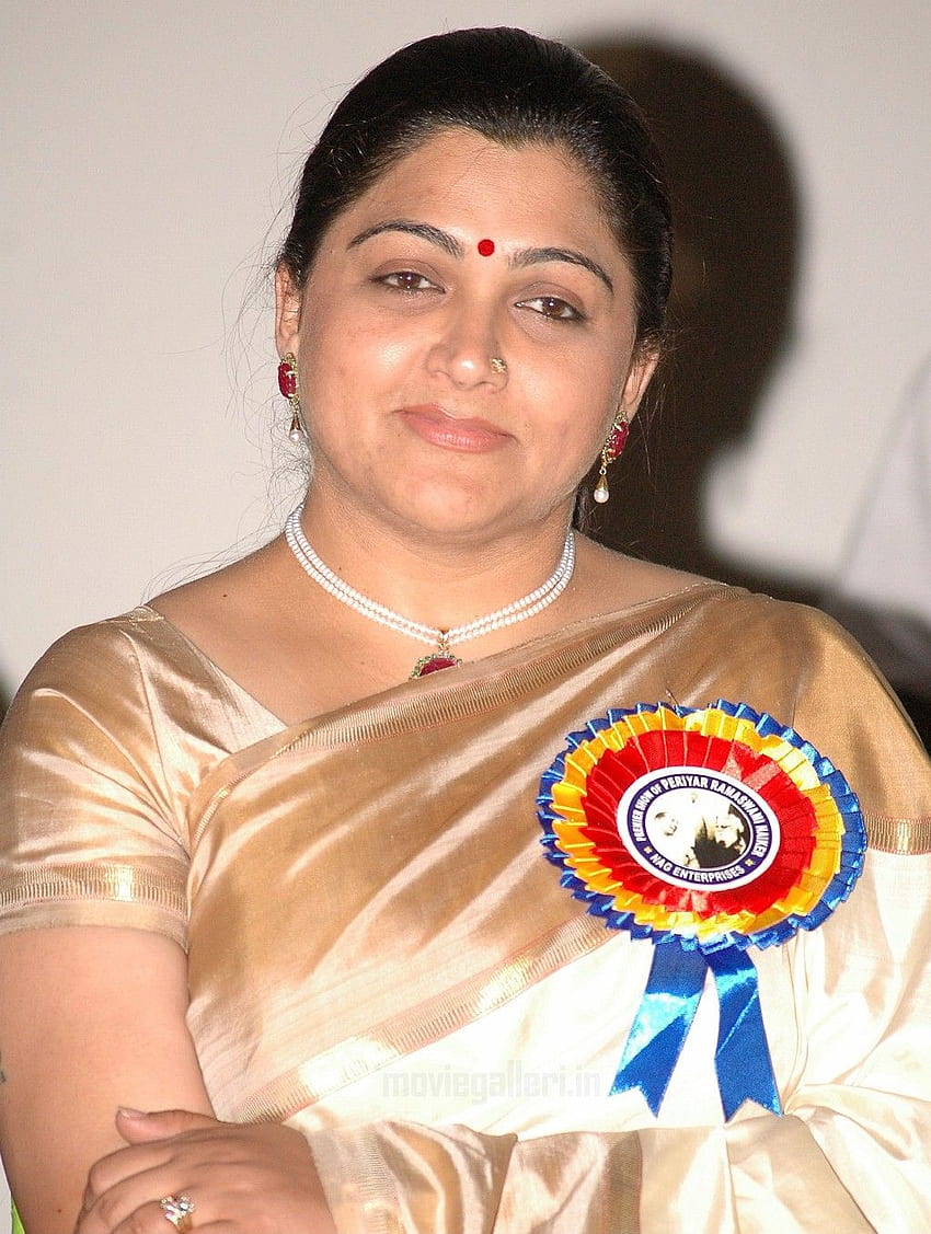 Тамилската актриса Kushboo в Галерия с най-нови на Saree. Нови филмови плакати HD тапет за телефон