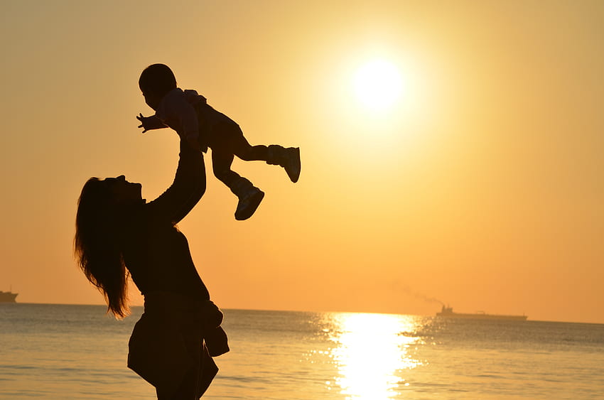 Sunset, Love, Horizon, Silhouettes, Family, Child, Motherhood, Mum, Mummy HD wallpaper