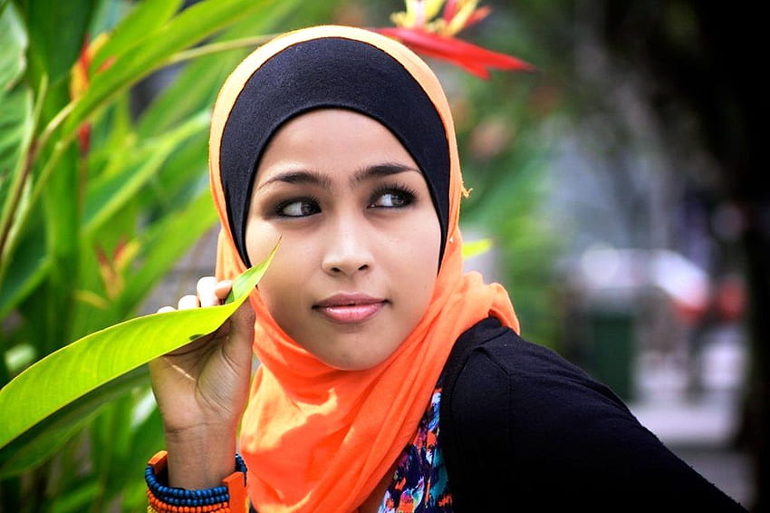 Muslim fashion 2012. Fashion Wallpaers 2013: Hijab and Fashion HD wallpaper