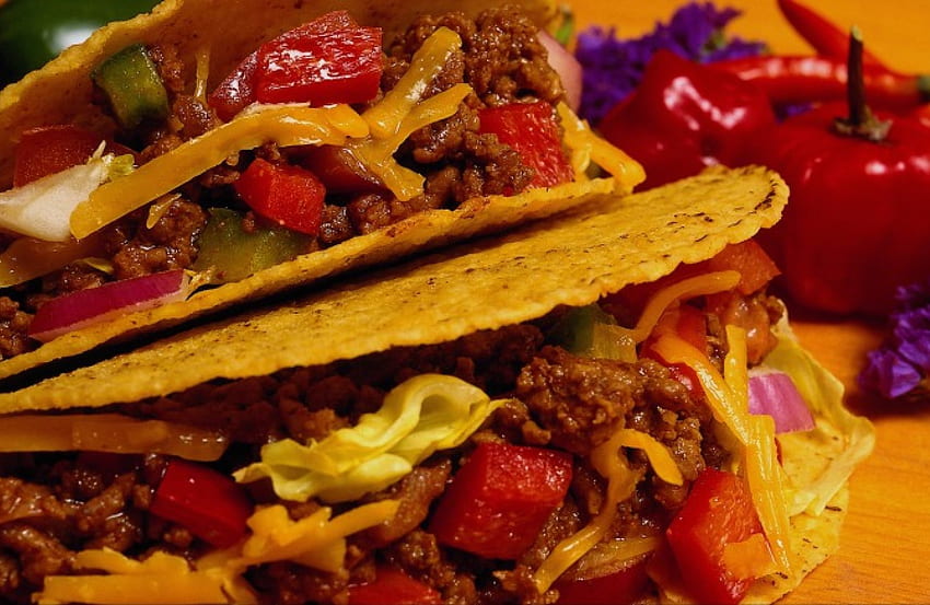 Ein schöner mexikanischer Taco zum Abendessen, Salat, Hamburger, Abendessen, lecker, Käse, Salsa, Essen, Taco, abstrakt, mexikanisch, Tomaten HD-Hintergrundbild