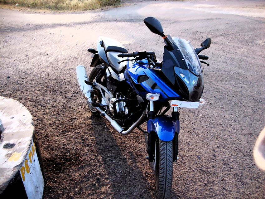 Letest News, Review About Car And Bike - 220 Pulsar Blue Black HD wallpaper  | Pxfuel
