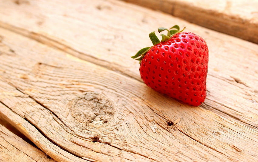Strawberry, delicious, food, nice, summer, wood, red, fruit, nature HD wallpaper