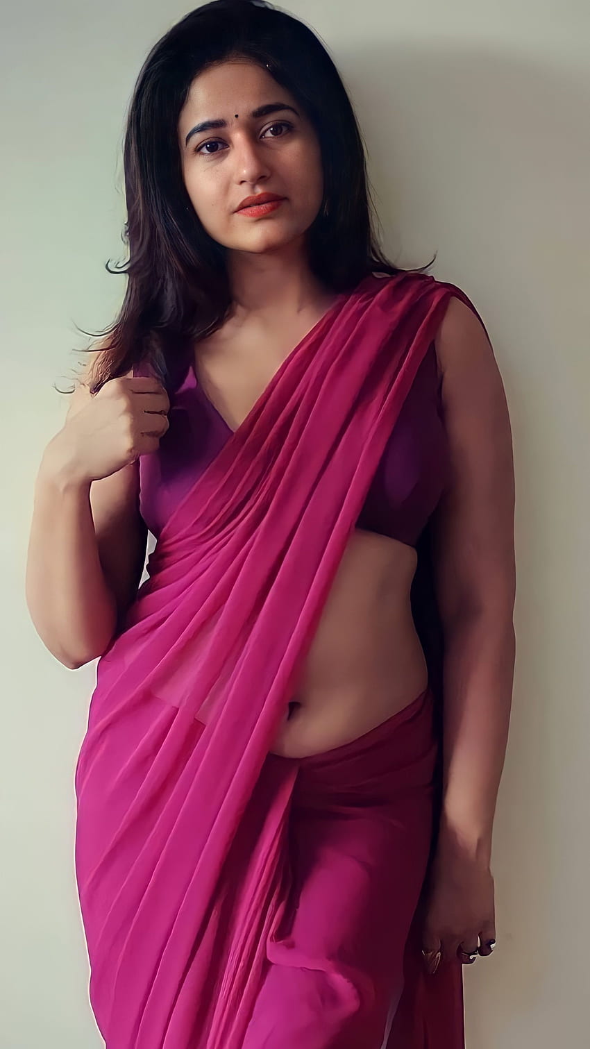 Poonam Bajwa, tamilische Schauspielerin, Saree-Schönheit, Nabel HD-Handy-Hintergrundbild