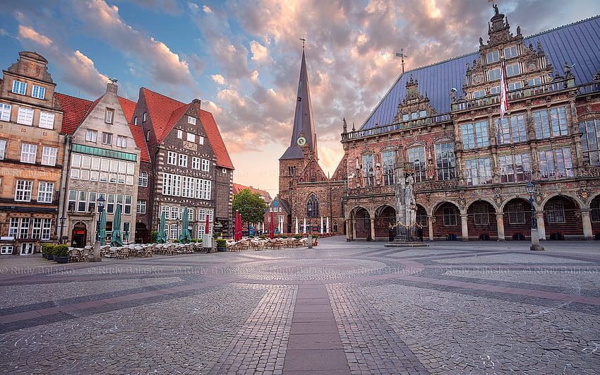 Sunrise in Bremen, Germany, square, Bremen, Germany, houses, church, sunrise HD wallpaper