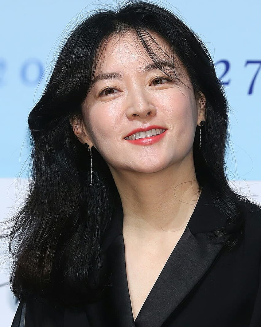 Lee Young Ae Movies, Biography, News, Age, & Videos HD phone wallpaper