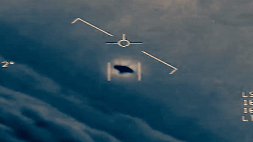 Quindi, la Marina ha appena ammesso che il ragazzo dei Blink 182 ha fatto trapelare un vero filmato UFO, un vero UFO Sfondo HD