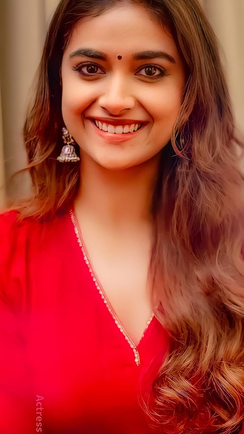 Keerthi Suresh, multilingual actress HD phone wallpaper | Pxfuel