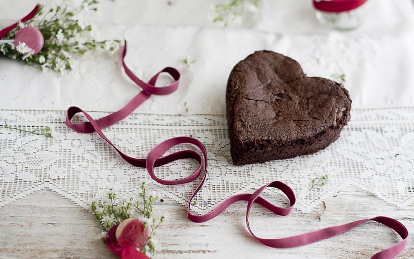 chocolate heart cake wallpaper