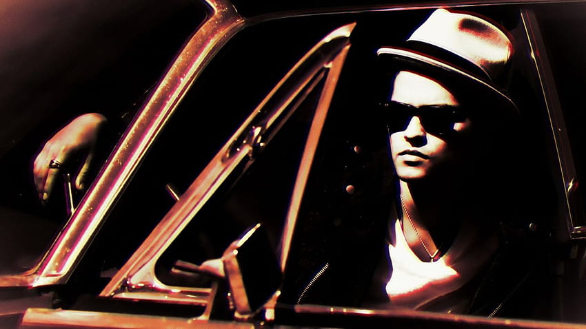 Bruno mars brunomars singer legend classic car pop music writer 70&;s 80&;s vintage . HD wallpaper