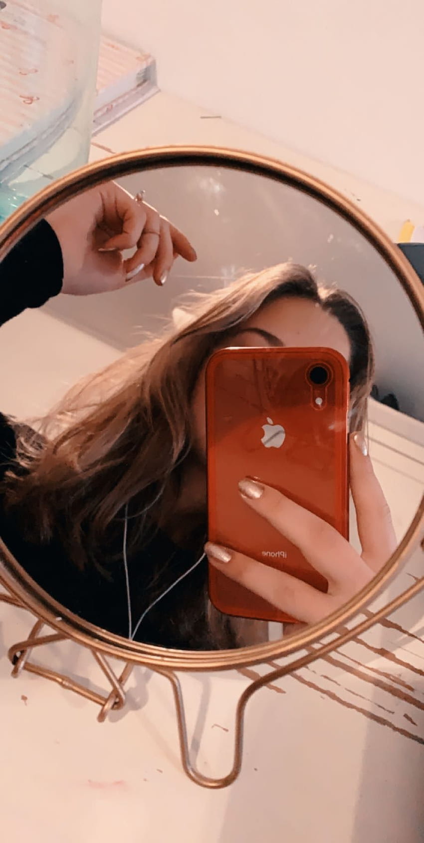 iPhone Mirror Selfies HD phone wallpaper