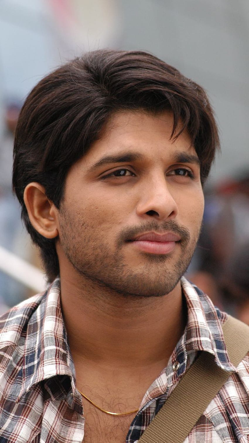 15 Different Allu Arjun New Hair Looks from Recent Movies