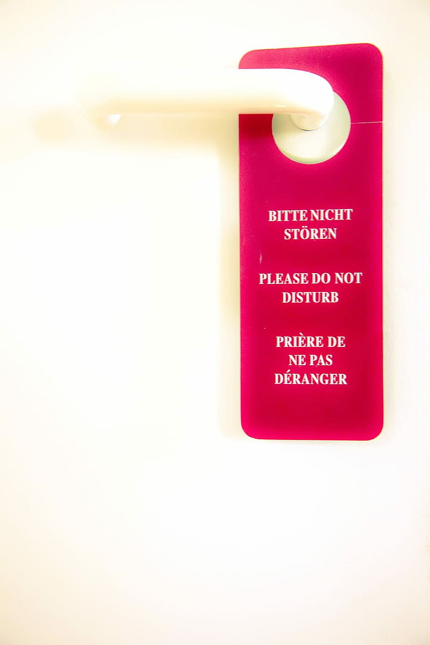 : red door tag on door lever, Hotel, Do Not, Do Not Disturb HD phone wallpaper