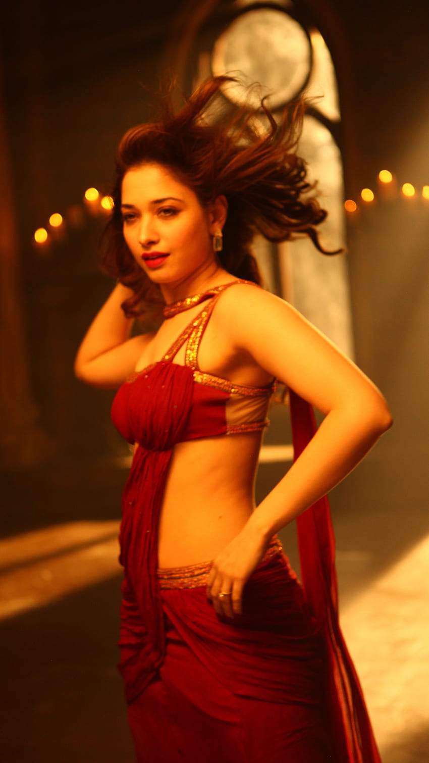 Tamanna Bhatia นักแสดงหญิงชาวเตลูกู ราชินีสะดือ วอลล์เปเปอร์โทรศัพท์ HD