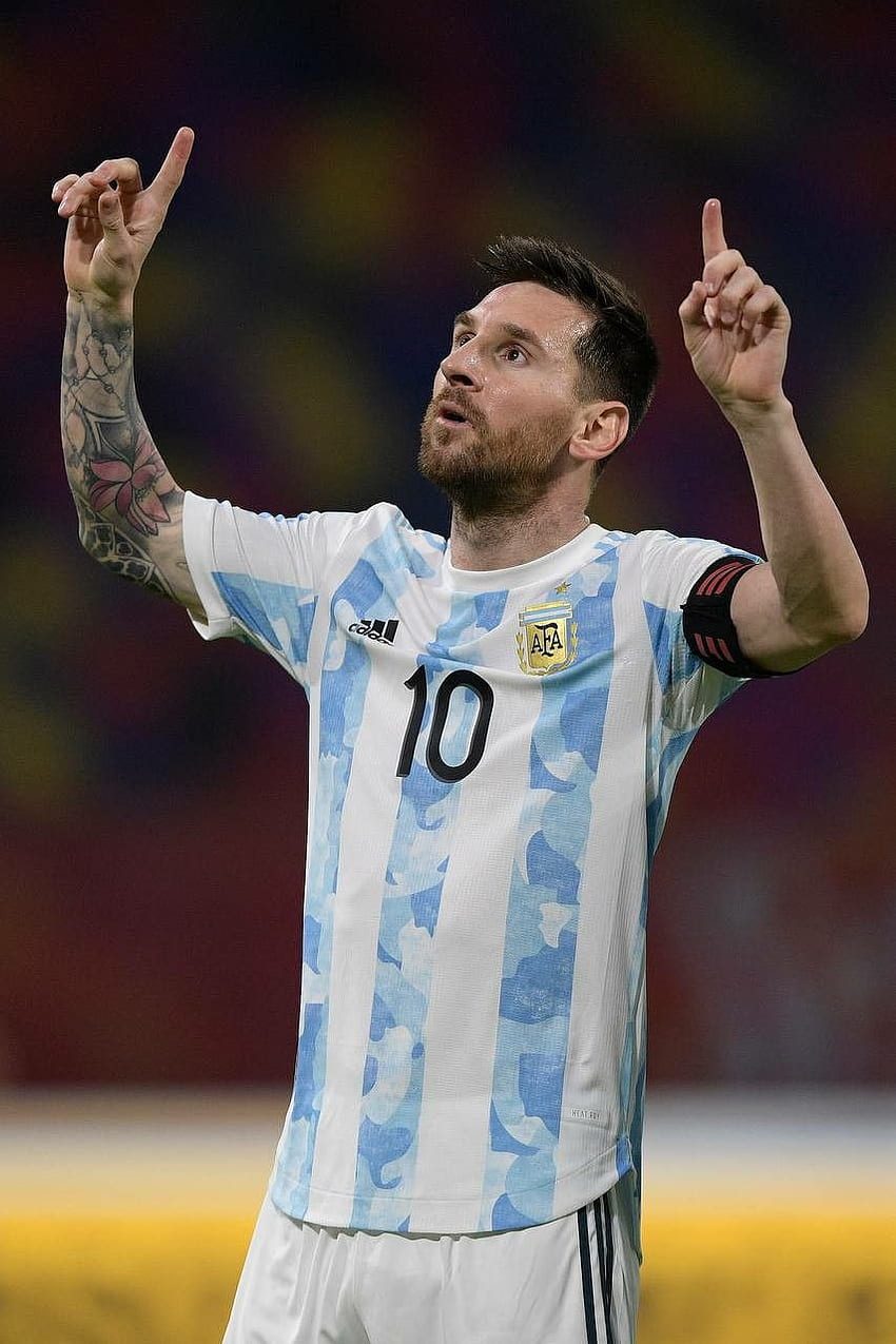 خالدز on Twitter 4k  Lionel Messi wearing the new Argentina away shirt  for the 2022 World Cup in Qatar  wallpaper  httpstco1LKemC75qe  Twitter