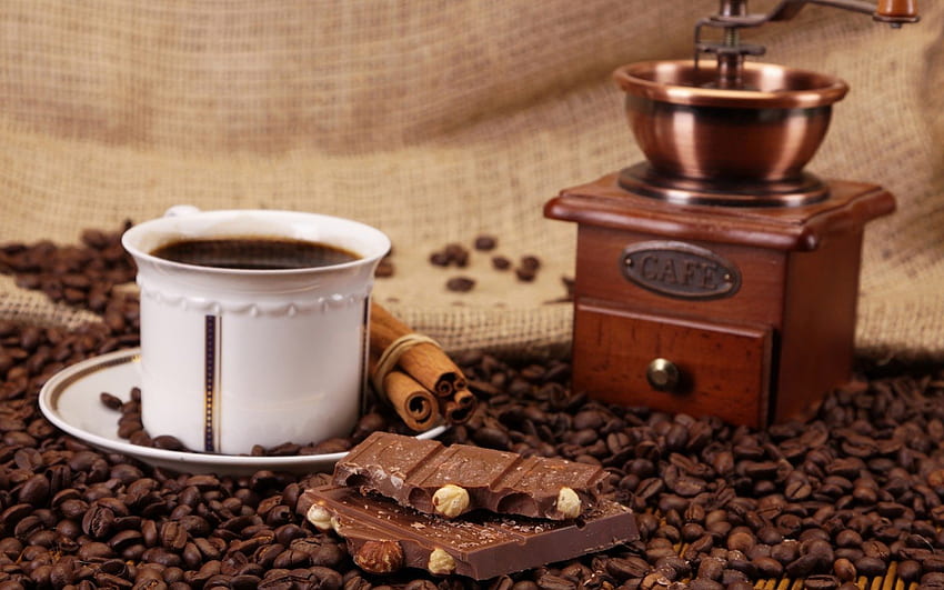 Buenos días, molinillo de café, maíz, chocolate, dulces, café, nueces, canela, taza fondo de pantalla