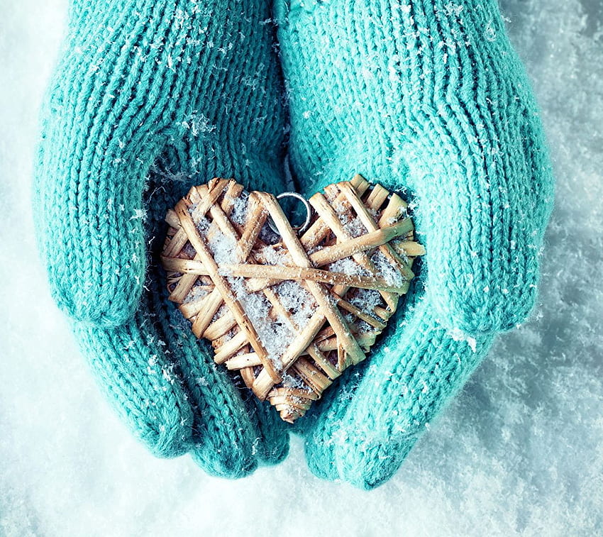 Glove Heart Winter Snow Hands HD wallpaper