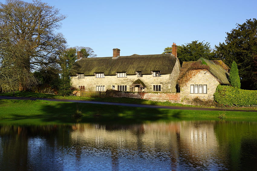 日曜日 : This is England - Ashmore Pond with Thatched Cottage - Dorset, England -, English Cottage 高画質の壁紙