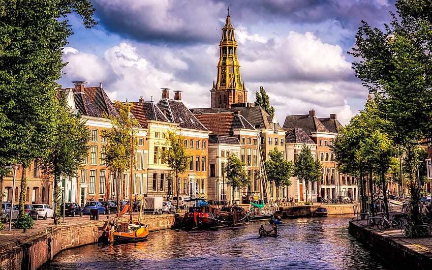 Groningen, kanał, żaglówki, ulice Groningen, gród Groningen, holenderskie miasta, Holandia Tapeta HD