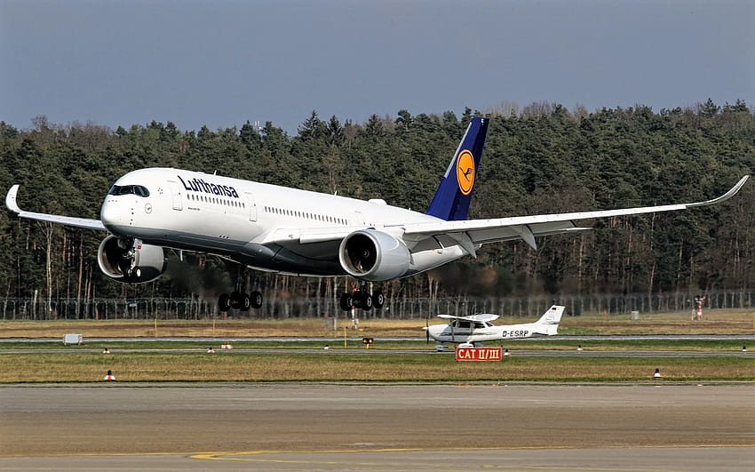 Lufthansa Airbus A350 900 Selama Lepas Landas Wallpaper HD