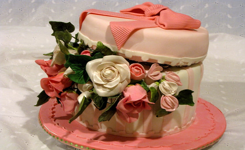 Fiori in una torta a forma di scatola, dolce, bianco, dessert, delizioso, torta, rosa, astratto, panetteria, fiori Sfondo HD