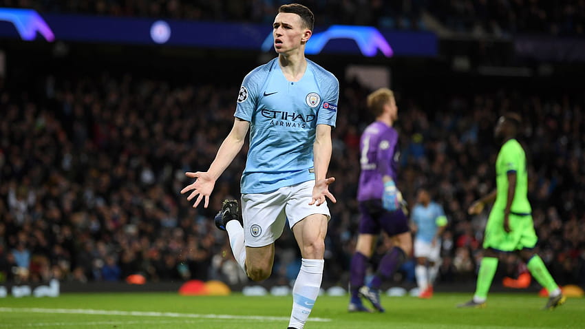 Foden going nowhere - Guardiola hails youngster, dismisses loan switch. FOOTBALL News, Phil Foden HD wallpaper