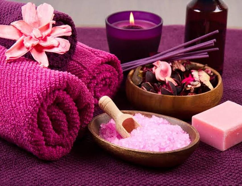 Розов спа център, свещ, сапун, соли за баня, кърпа HD тапет