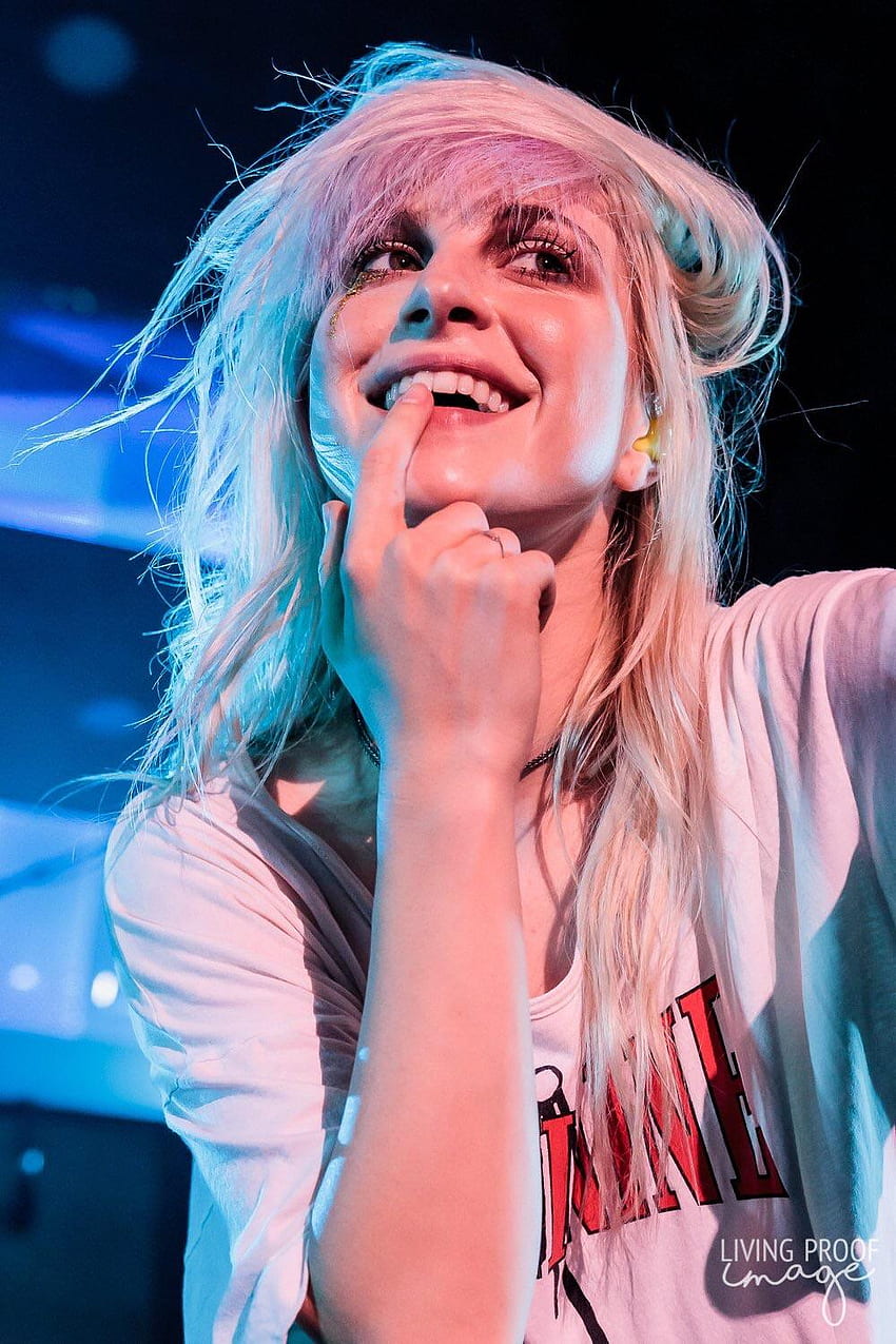 Just Got A New Iphone What Is A Good Of Hayley To Put As My Phone  Background? : Paramore, Hayley Williams HD phone wallpaper | Pxfuel