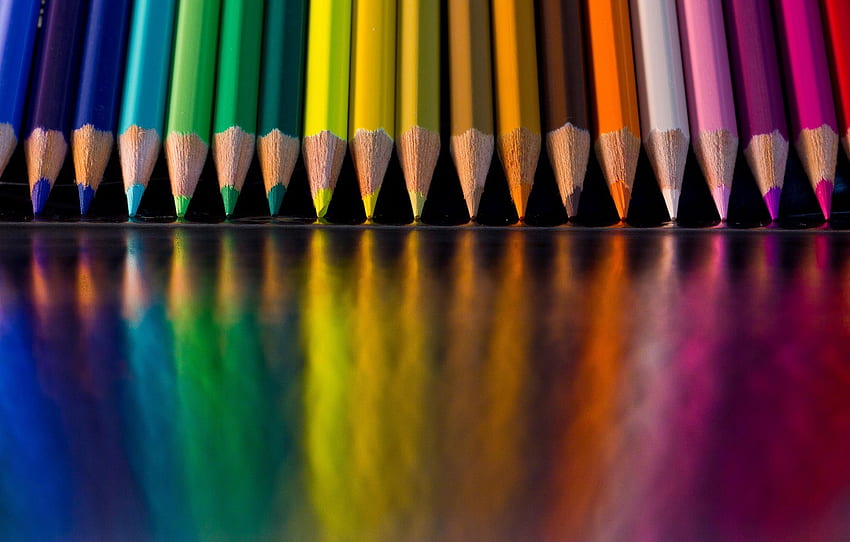 color, macro, reflection, table, bright, colored, rainbow, pencils, colorful, different, set, wooden, rainbow, colored pencils, leads for , section разное HD wallpaper