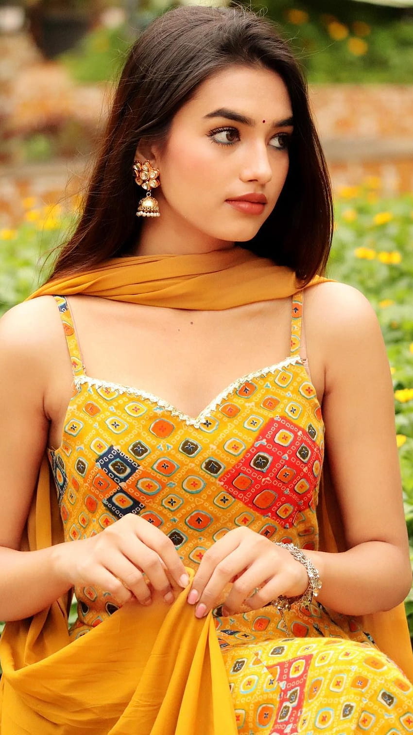 Vidhi Yadav, modelka, urocza twarz Tapeta na telefon HD