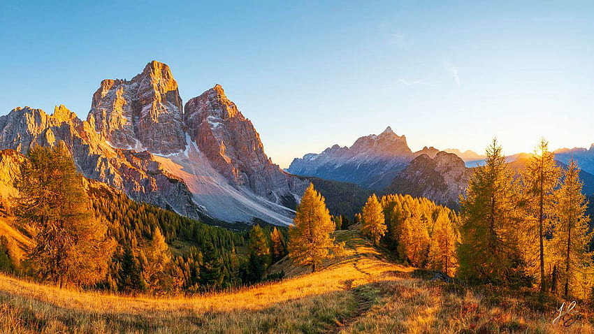 Puesta de sol otoñal bajo el monte Pelmo, valle de Zoldo - Italia, hojas, dolomitas, alpes, otoño, árboles, colores fondo de pantalla