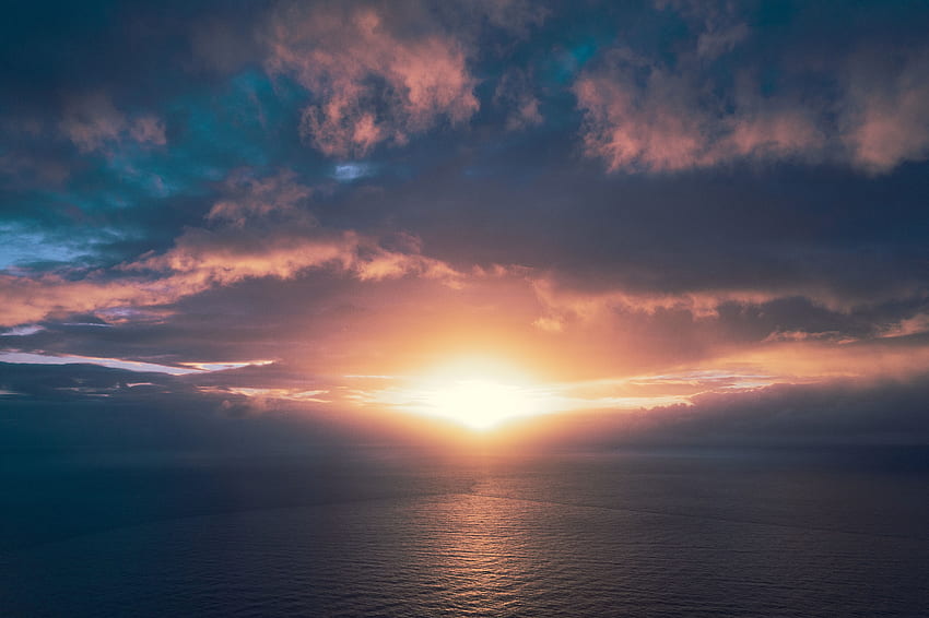 Natura, zachód słońca, niebo, chmury, horyzont, ocean, światło słoneczne, Kalifornia, Newport Beach Tapeta HD