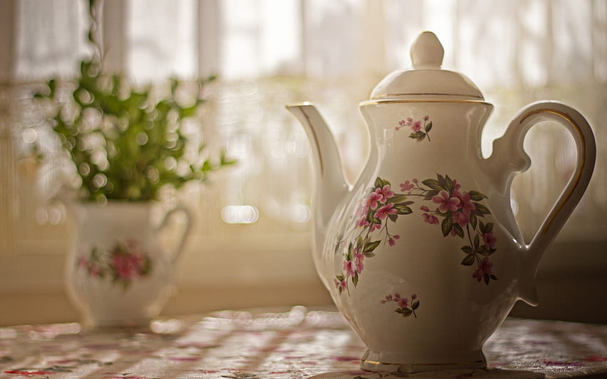време за чай, маса, чай, прозорец, покривка, цветя, чайник HD тапет