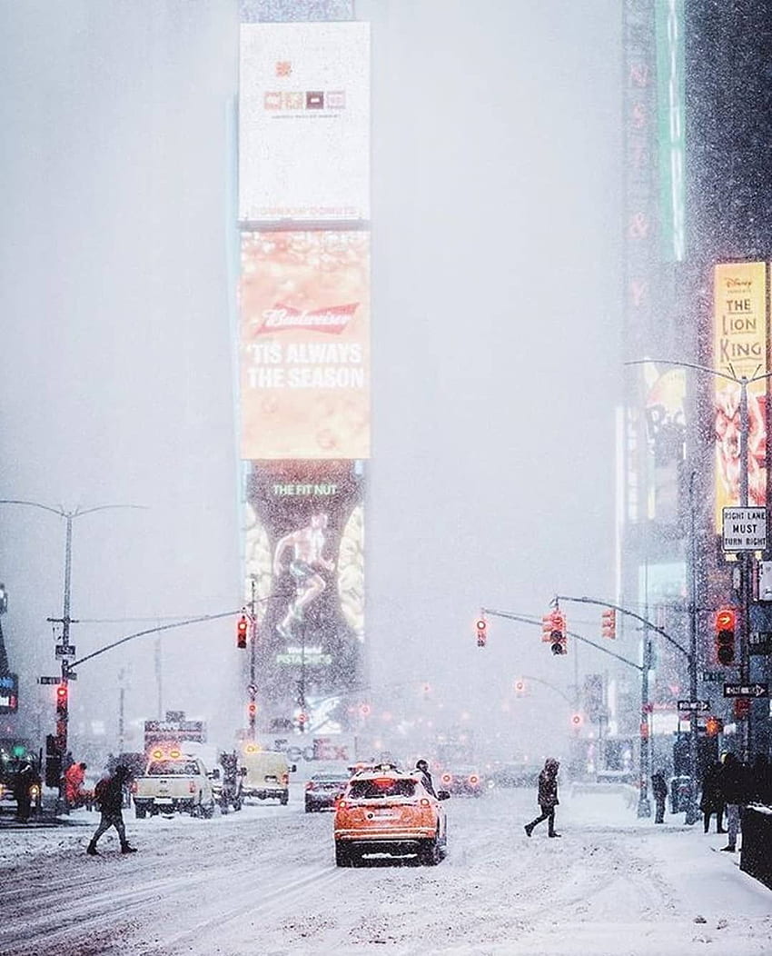 Loft è tutto ciò di cui hai bisogno. Viaggio a New York, Times Square a New York, Luoghi delle vacanze estive, Times Square Snow Sfondo del telefono HD