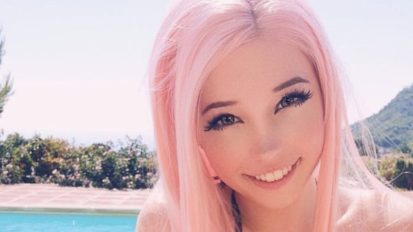 Who is Belle Delphine and will she ever return to Instagram? HD wallpaper