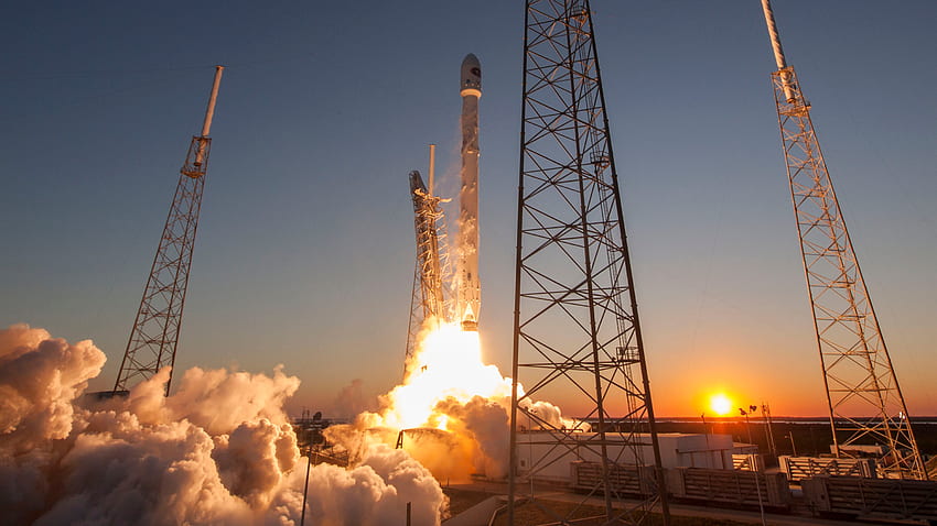 Parte del cohete SpaceX se estrellará contra la Luna 7 años después del lanzamiento - The New York Times, Falcon Heavy Launch fondo de pantalla