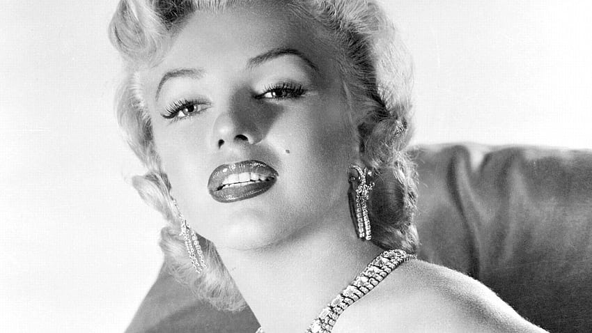 Marilyn Monroe, jewel, white, black, blonde, bw, girl, actress HD wallpaper