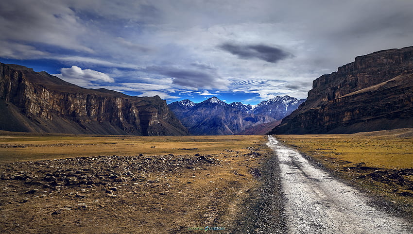 On the road to Spiti Valley, North India [ ] HD wallpaper
