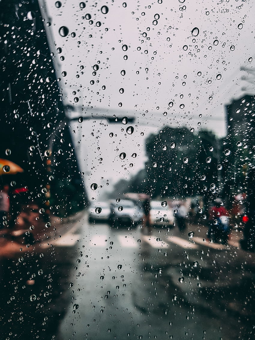 Pioggia, gocce, città, macro, sfocatura, liscio, umidità, vetro Sfondo del telefono HD