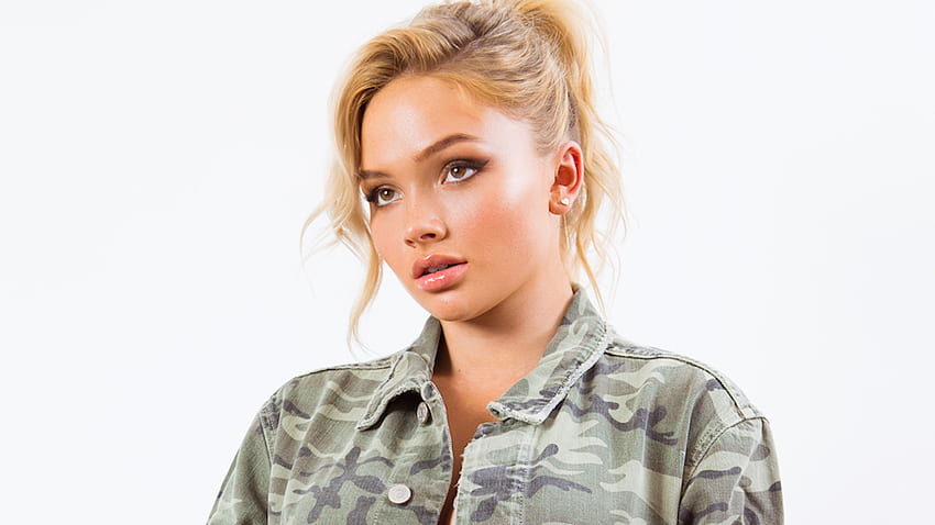 Natalie Alyn Lind was born to be an actress, and was raised on TV sets HD wallpaper
