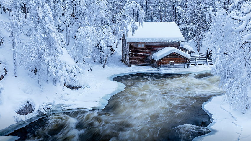 Snowy Log Cabin nad rzeką Kitkajoki w Finlandii, finlandia, zima, śnieg, drzewa, natura, jezioro, kabina Tapeta HD
