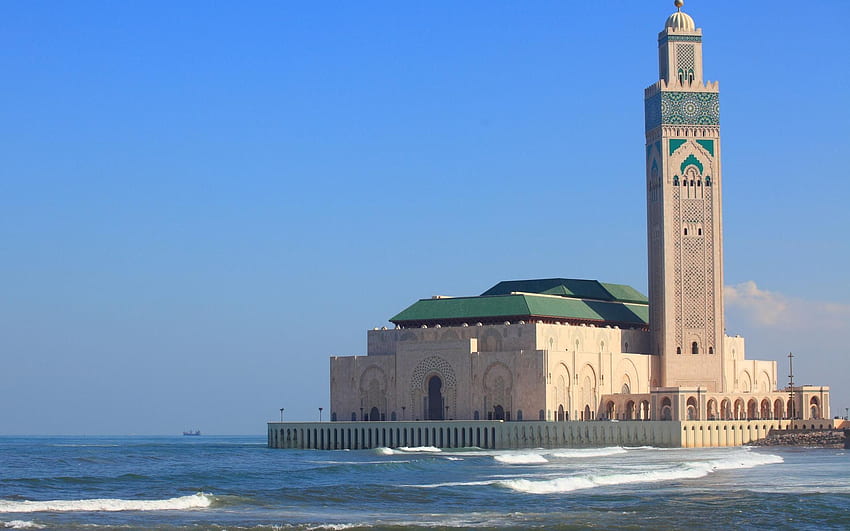 Vista completa della moschea di Hassan II, Casablanca Marocco Sfondo HD