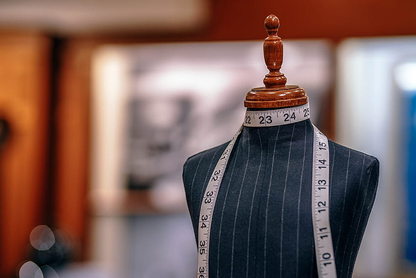 / a mannequin with measuring tape wrapped around its neck, custom tailor HD wallpaper